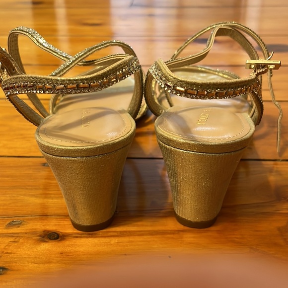 New Kelly and Katie Wedge Heel - Picture 4 of 5